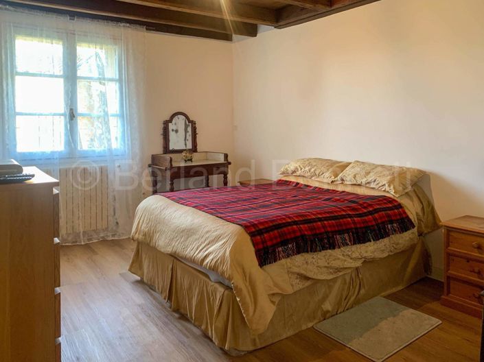 Image No.5-2 Bed House for sale