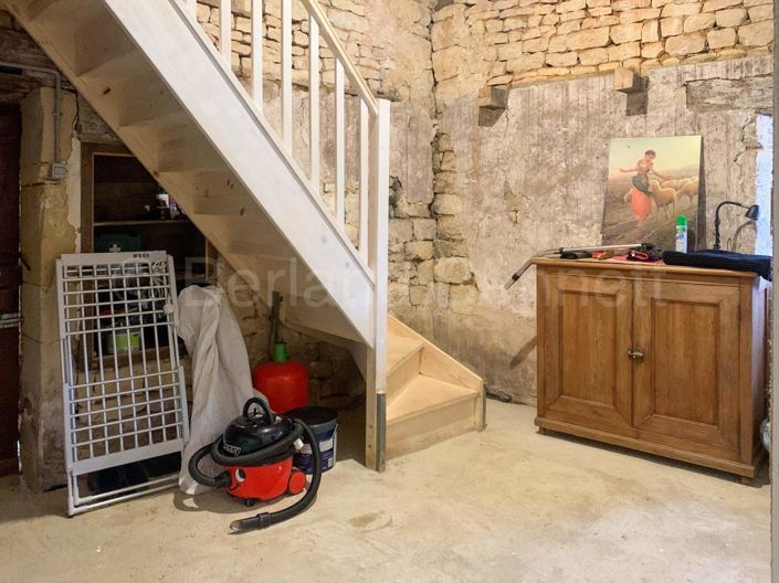 Image No.7-2 Bed House for sale