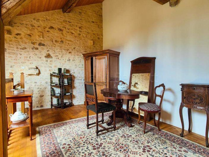 Image No.7-1 Bed House for sale