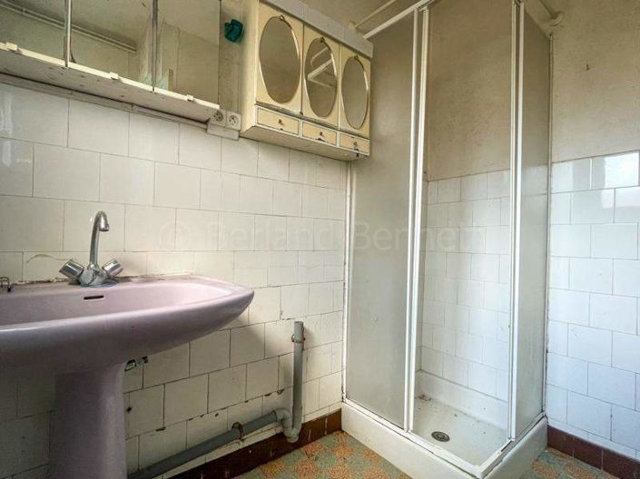 Image No.7-2 Bed House for sale