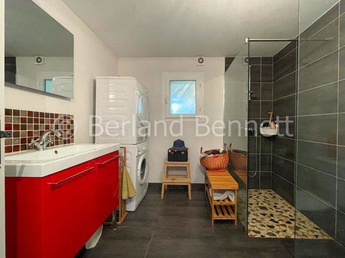 Image No.13-3 Bed House for sale