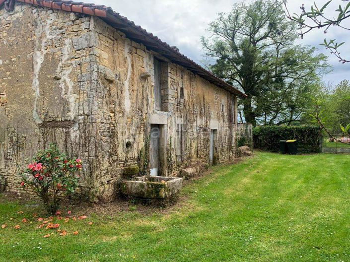 Image No.11-3 Bed House for sale