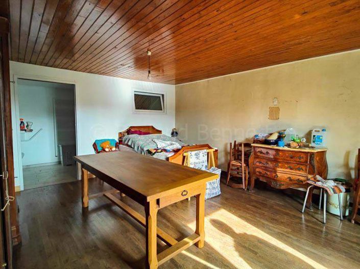 Image No.5-1 Bed House for sale