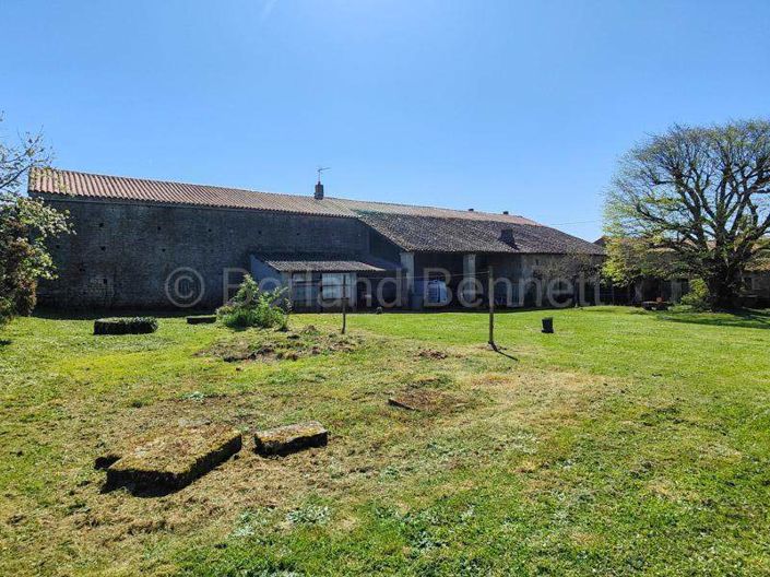 Image No.21-Maison de 2 chambres à vendre à Sauzé-Vaussais