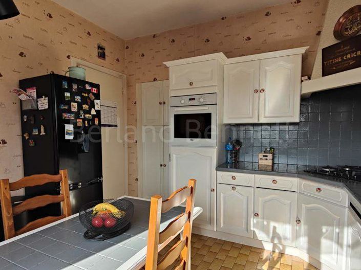 Image No.9-Maison de ville de 2 chambres à vendre à Civray