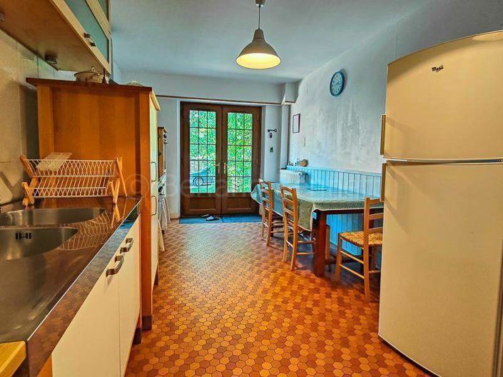 Image No.16-7 Bed House for sale