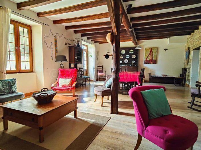 Image No.21-7 Bed House for sale