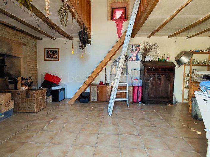 Image No.30-7 Bed House for sale