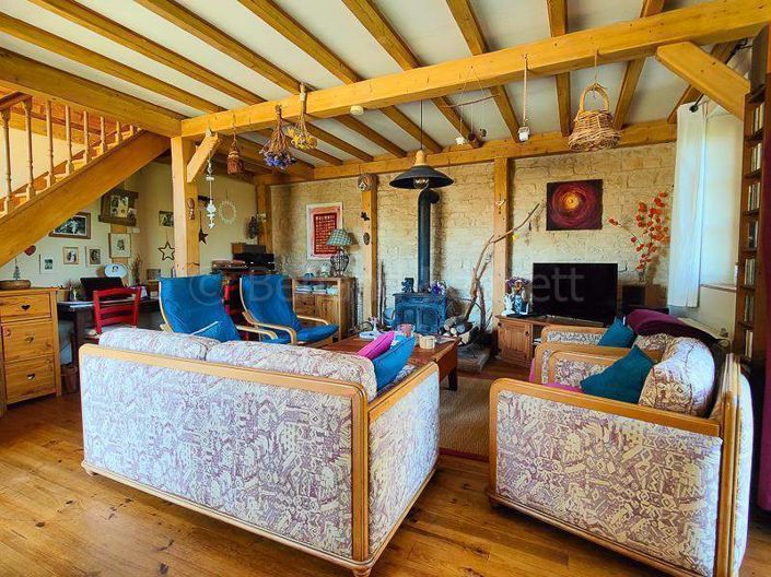 Image No.6-7 Bed House for sale