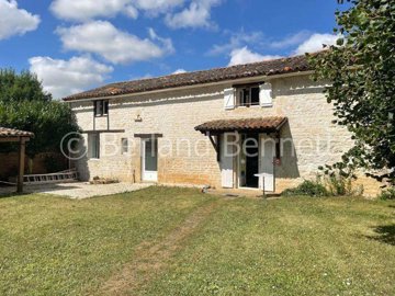 1 - Ruffec, House