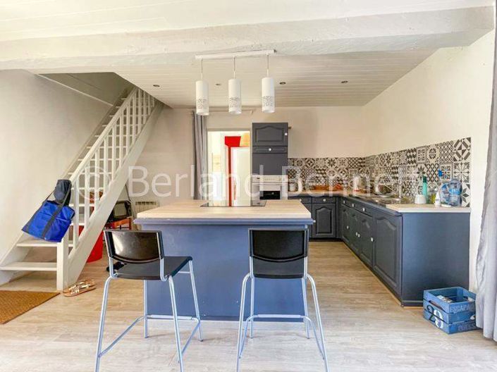 Image No.2-3 Bed House for sale