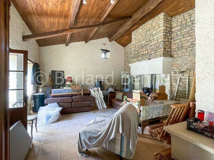 Image No.10-4 Bed House for sale