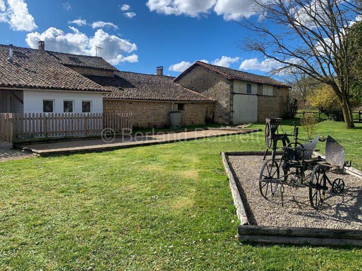 Image No.39-8 Bed House for sale