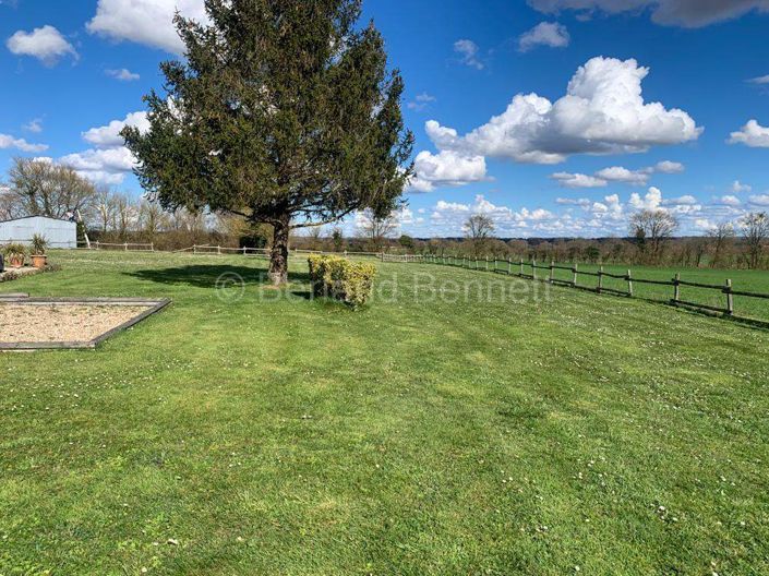 Image No.41-8 Bed House for sale