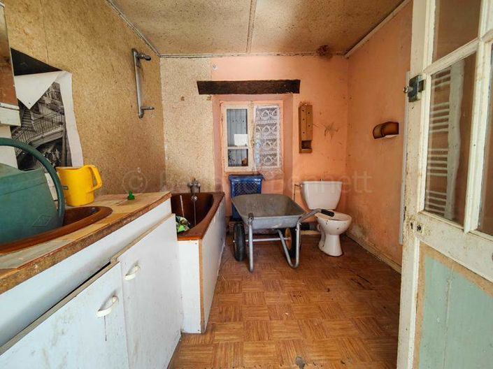 Image No.3-2 Bed House for sale