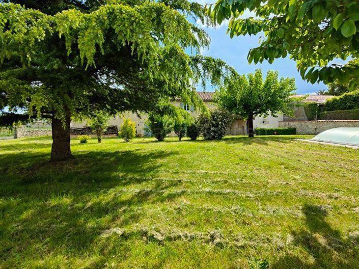 Image No.23-2 Bed House for sale