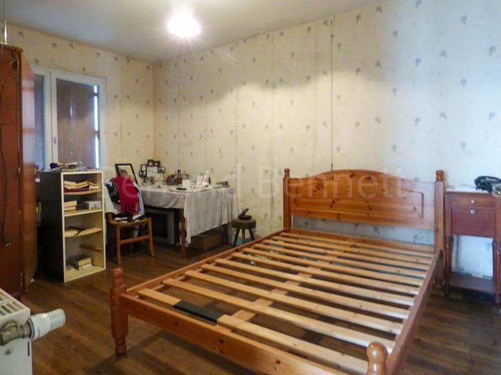 Image No.9-4 Bed House for sale