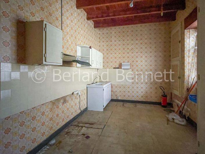 Image No.10-7 Bed House for sale