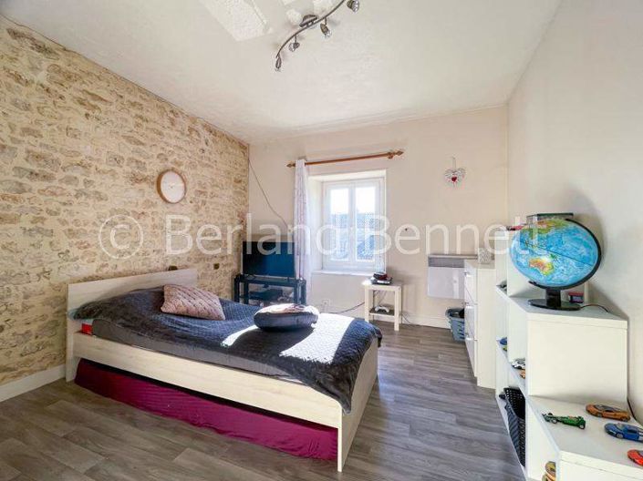 Image No.11-5 Bed House for sale