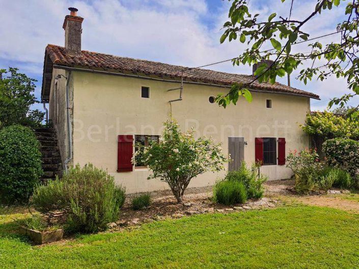 Sauz&#233;-Vaussais, House
