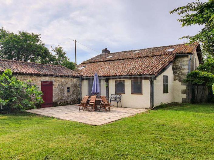 Image No.1-4 Bed House for sale