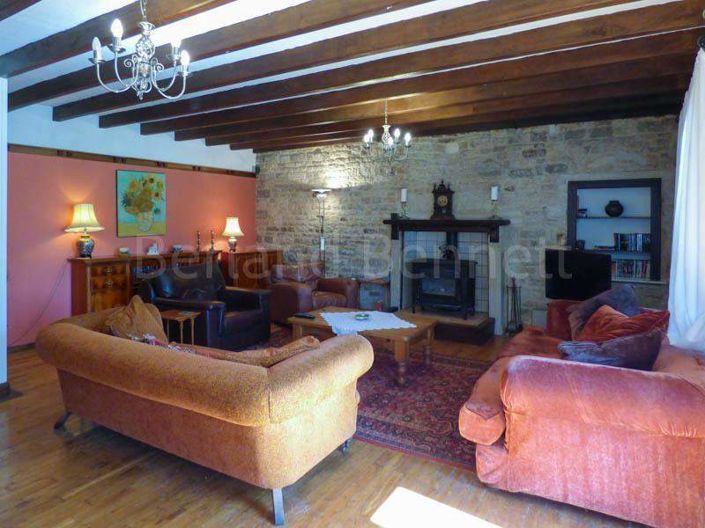 Image No.8-3 Bed House for sale