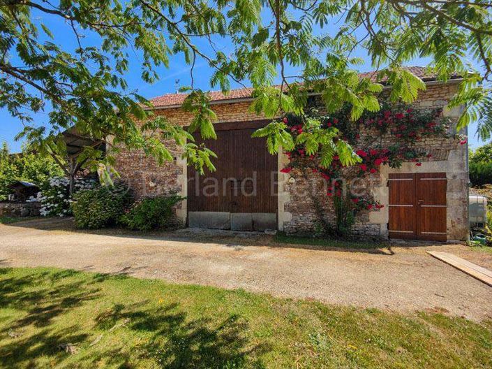 Image No.21-4 Bed House for sale