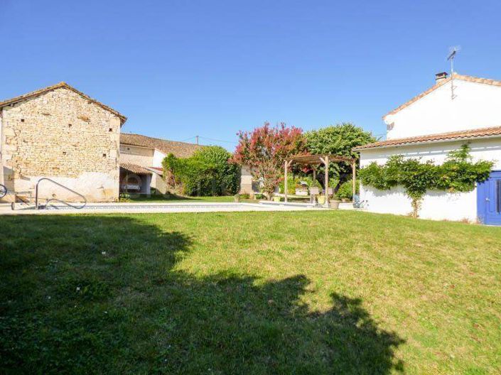 Image No.22-4 Bed House for sale