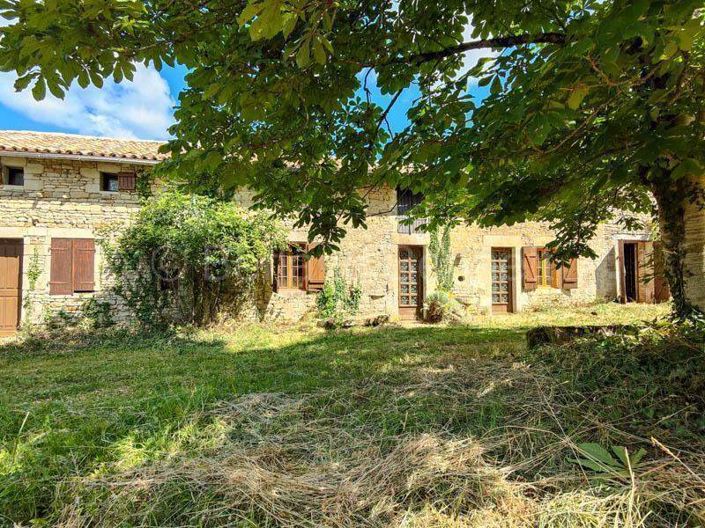 Image No.1-4 Bed House for sale