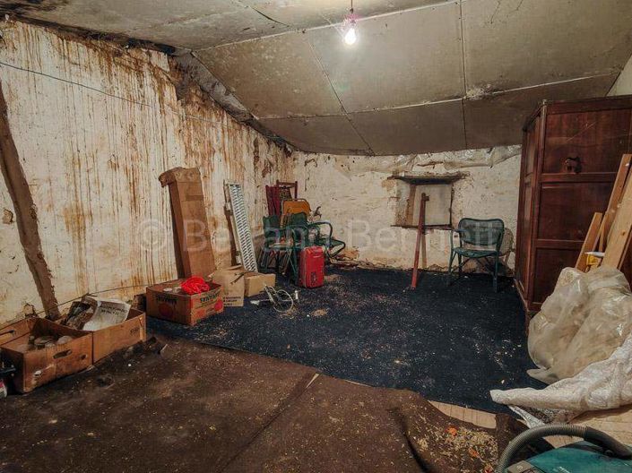 Image No.21-4 Bed House for sale