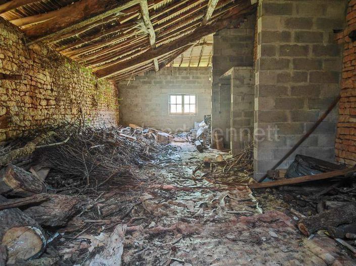 Image No.24-4 Bed House for sale