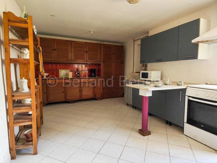 Image No.8-4 Bed House for sale