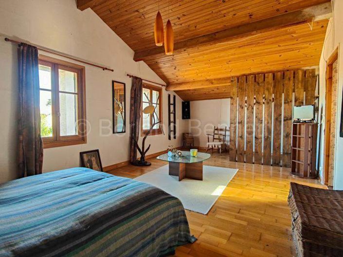 Image No.14-4 Bed House for sale