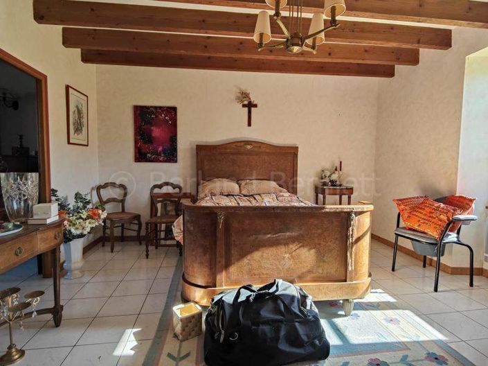 Image No.8-4 Bed House for sale