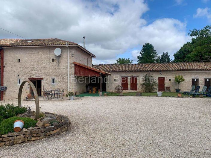 Image No.22-Maison de 8 chambres à vendre à Sauzé-Vaussais