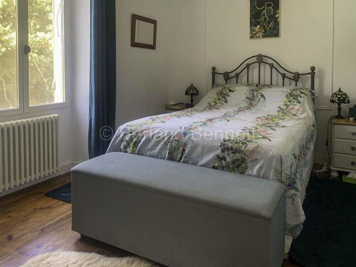 Image No.10-3 Bed House for sale