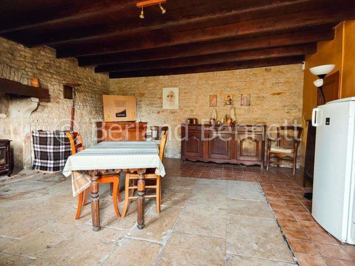 Image No.2-2 Bed House for sale