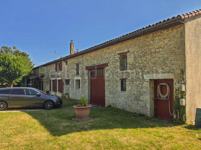 Image No.20-4 Bed House for sale