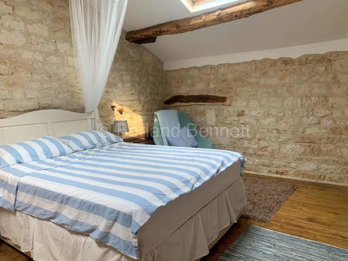 Image No.17-3 Bed House for sale