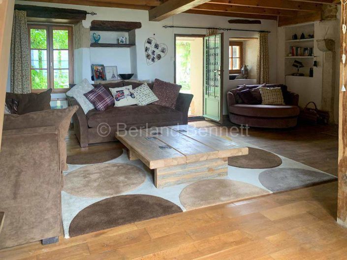 Image No.3-3 Bed House for sale