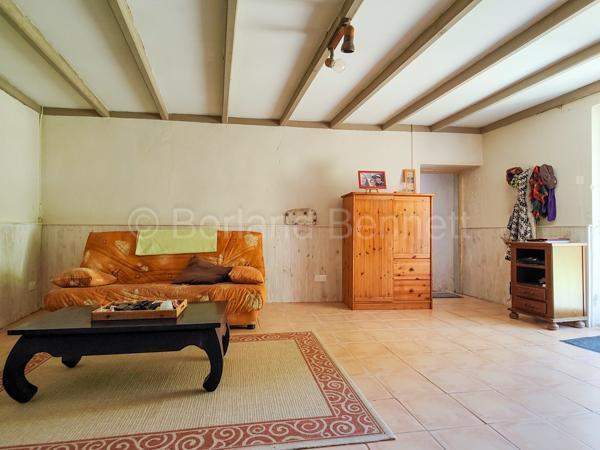 Image No.3-Maison de 4 chambres à vendre à Chef-Boutonne