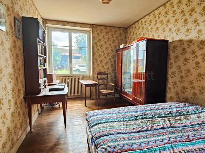 Image No.9-4 Bed House for sale