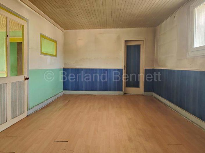 Image No.10-4 Bed House for sale