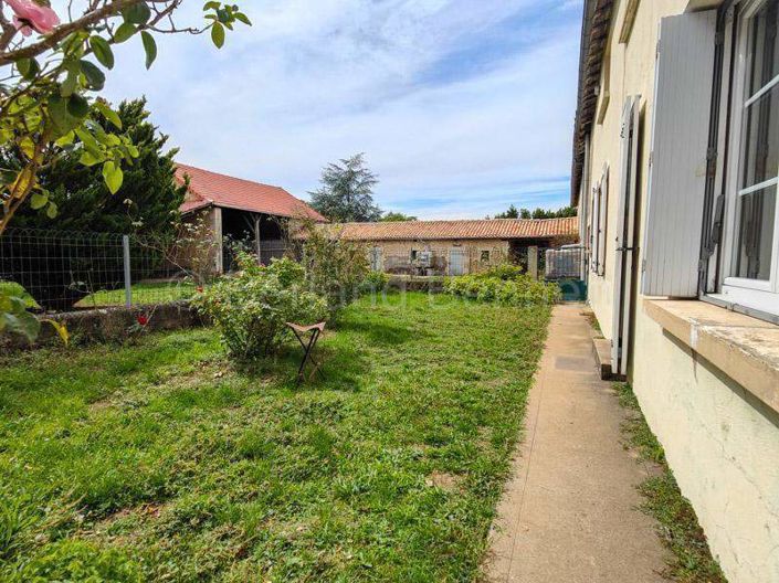 Image No.21-4 Bed House for sale