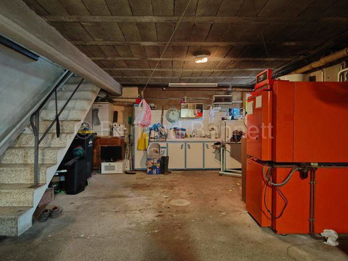 Image No.21-5 Bed House for sale