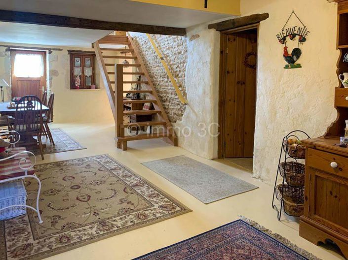 Image No.2-3 Bed House for sale