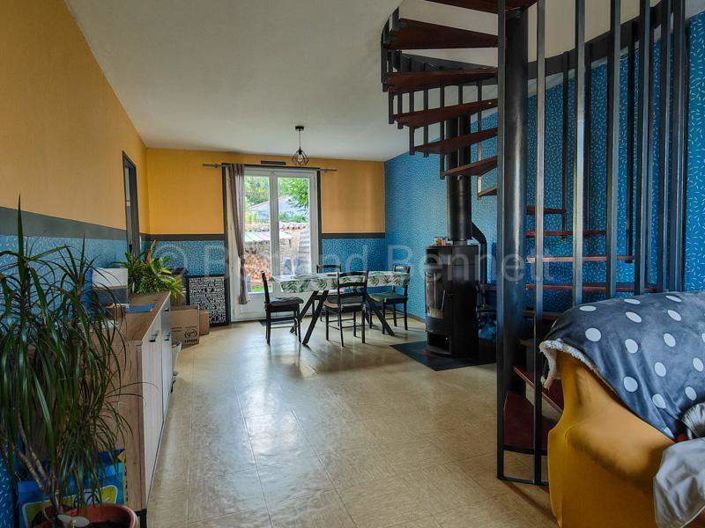 Image No.2-Maison de 3 chambres à vendre à Sauzé-Vaussais