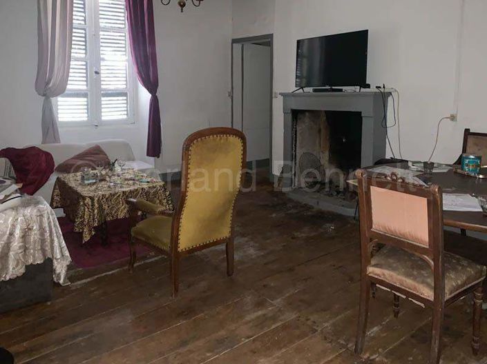 Image No.7-3 Bed House for sale