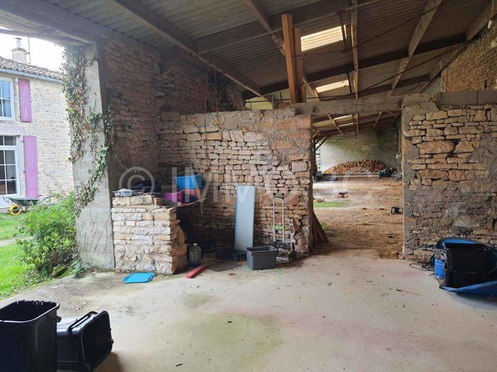 Image No.21-Maison de 5 chambres à vendre à Lezay