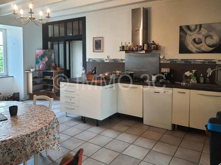 Image No.6-Maison de 5 chambres à vendre à Lezay